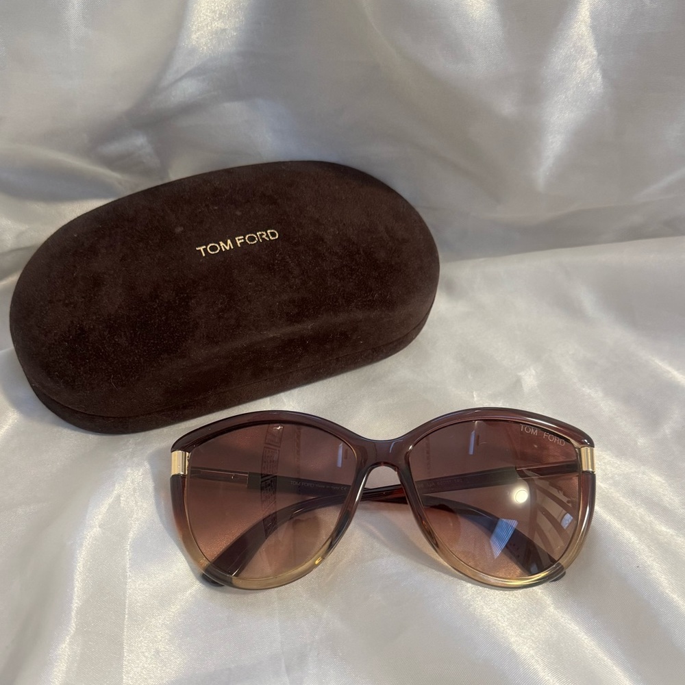 Tom Ford Oversized Brown Gradients Sunglasses